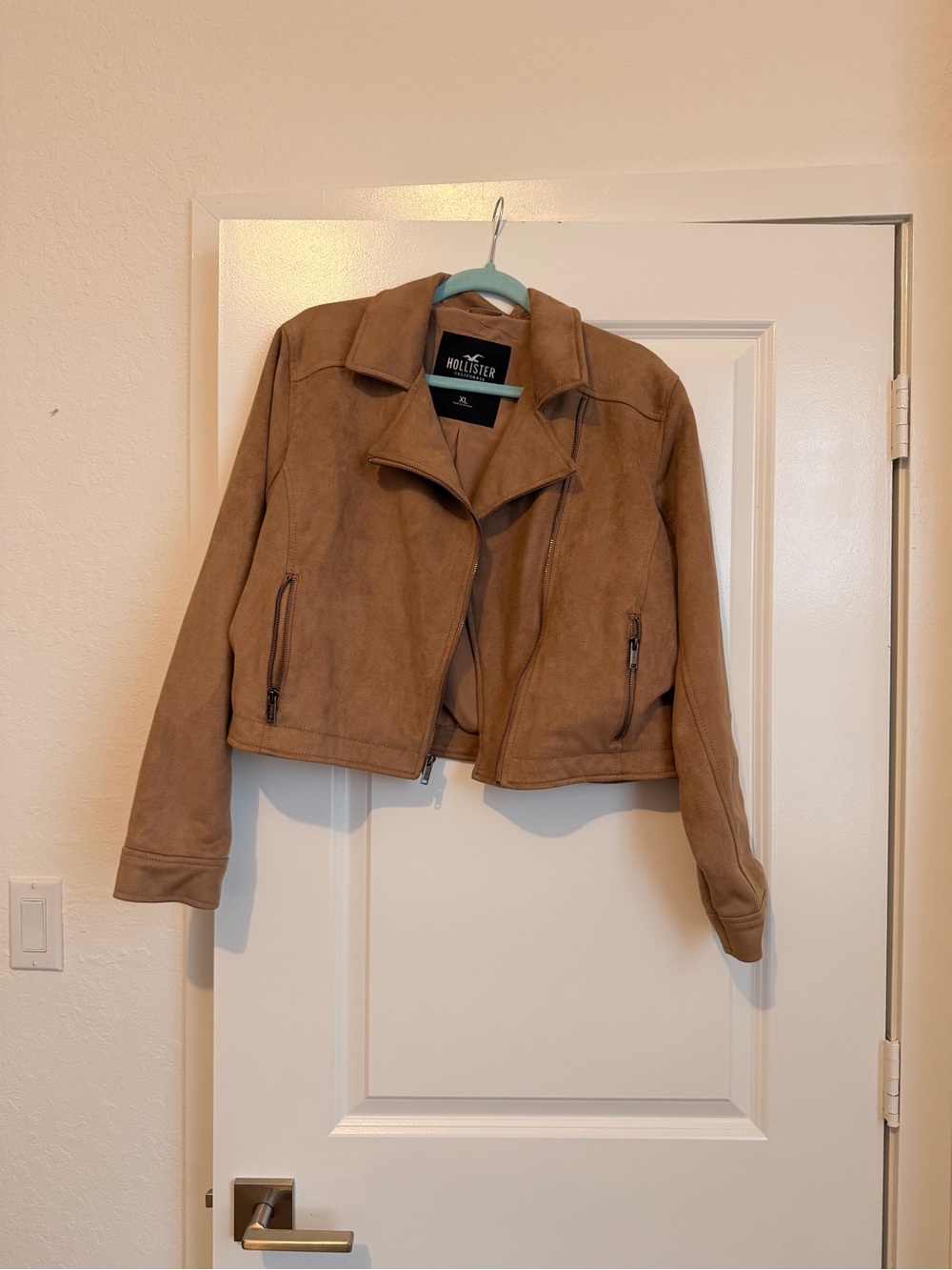 Hollister Cropped Faux Suede Moto Jacket in Camel in XL